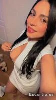 Camila photo 4