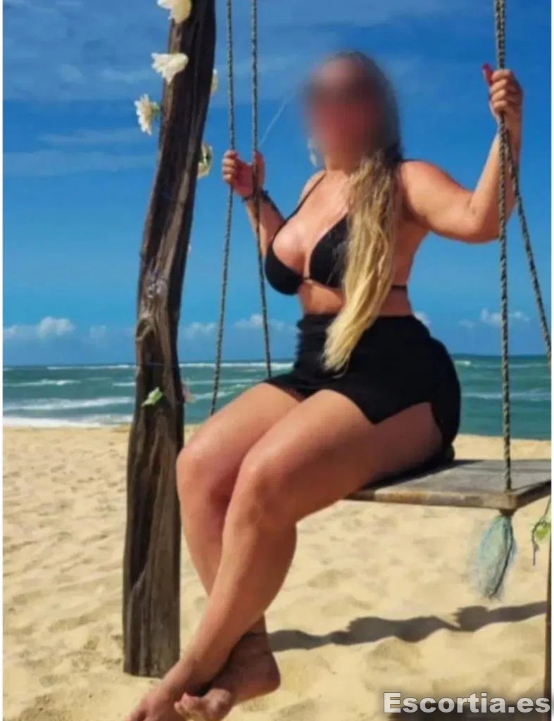 Natalia Curvy photo 7
