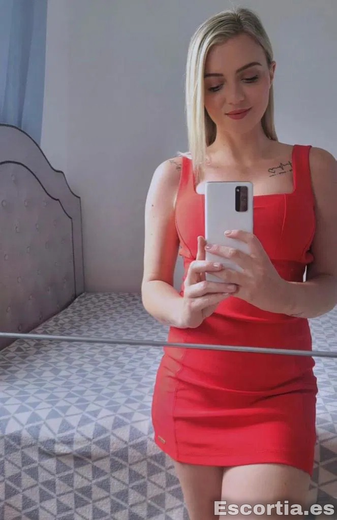 Anita photo 4