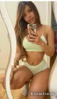 Alicia photo 4