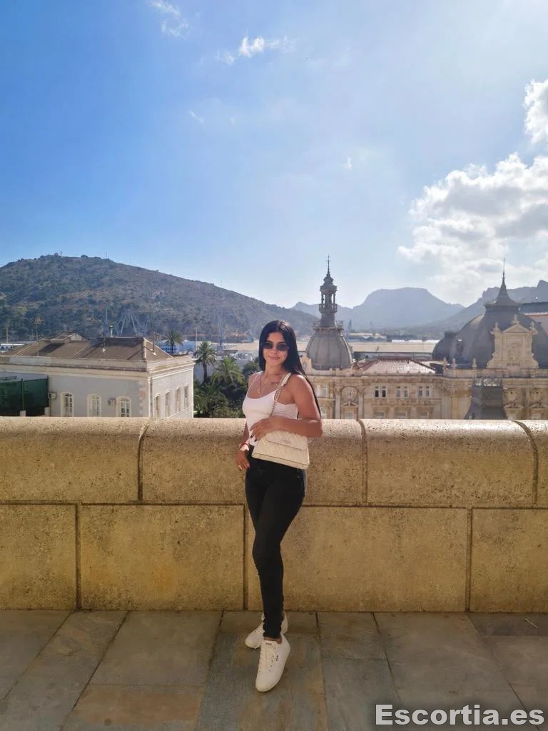 Samara escort Granada