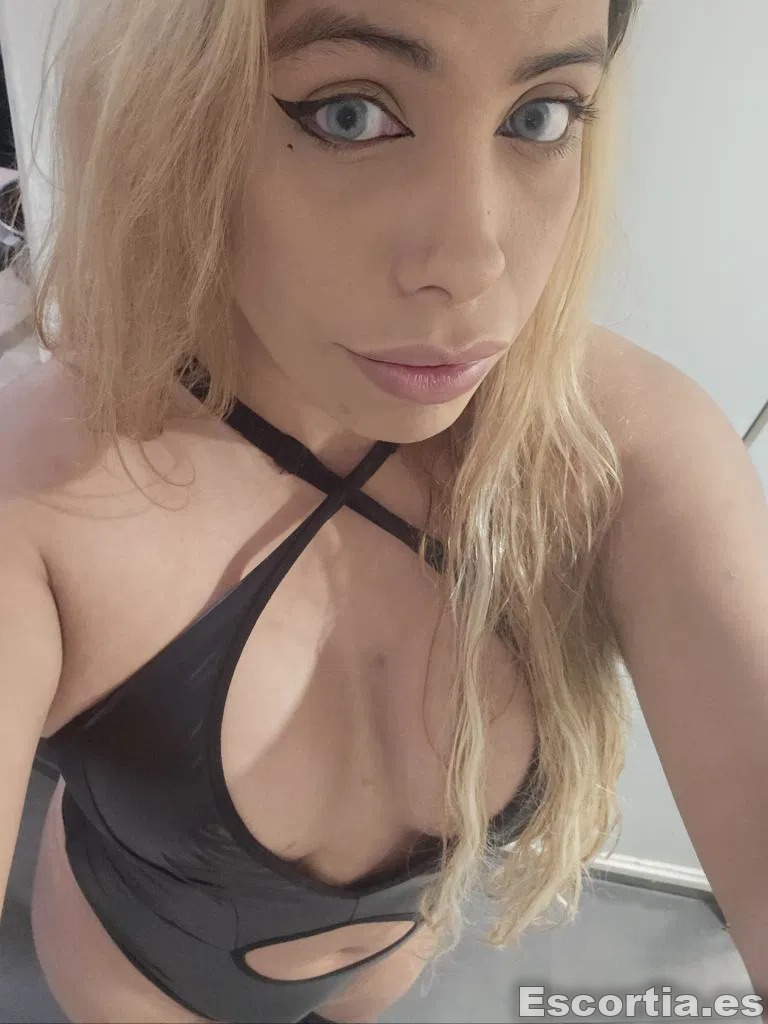 Yuliana photo 3