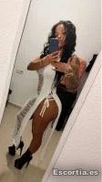 Ashley photo 4