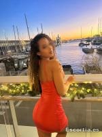 Lauren photo 4