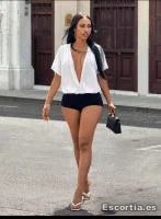 Emely photo 4