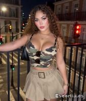 Camila photo 6