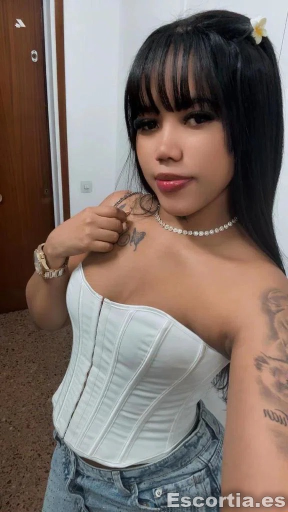 Valentina photo 3