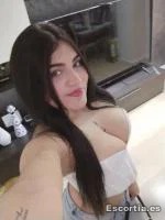 Mia photo 4