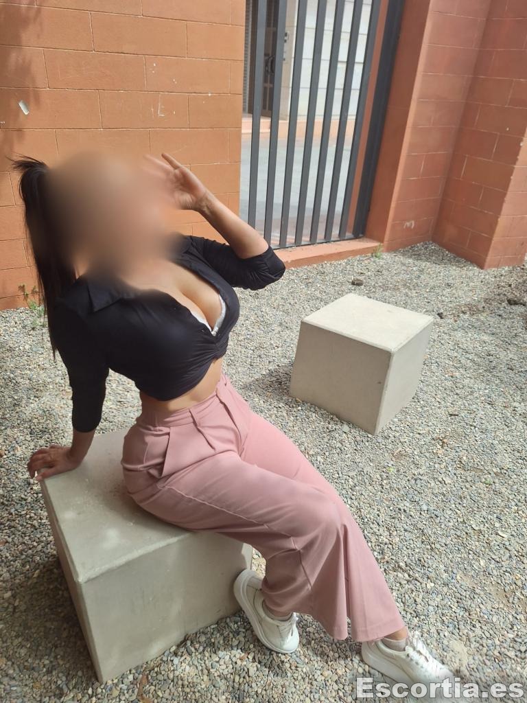 Sara escort Palma