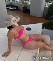 Camila photo 2