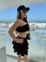 Nicole photo 4