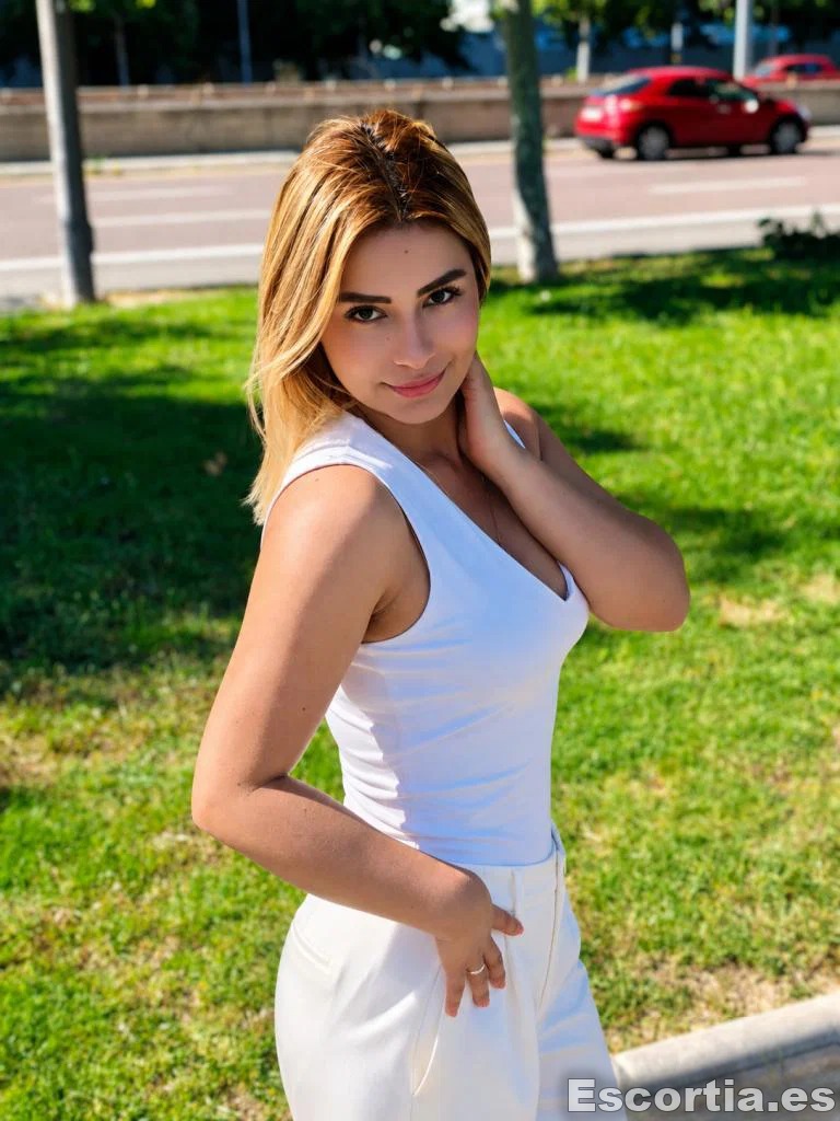 Camila escort Alicante