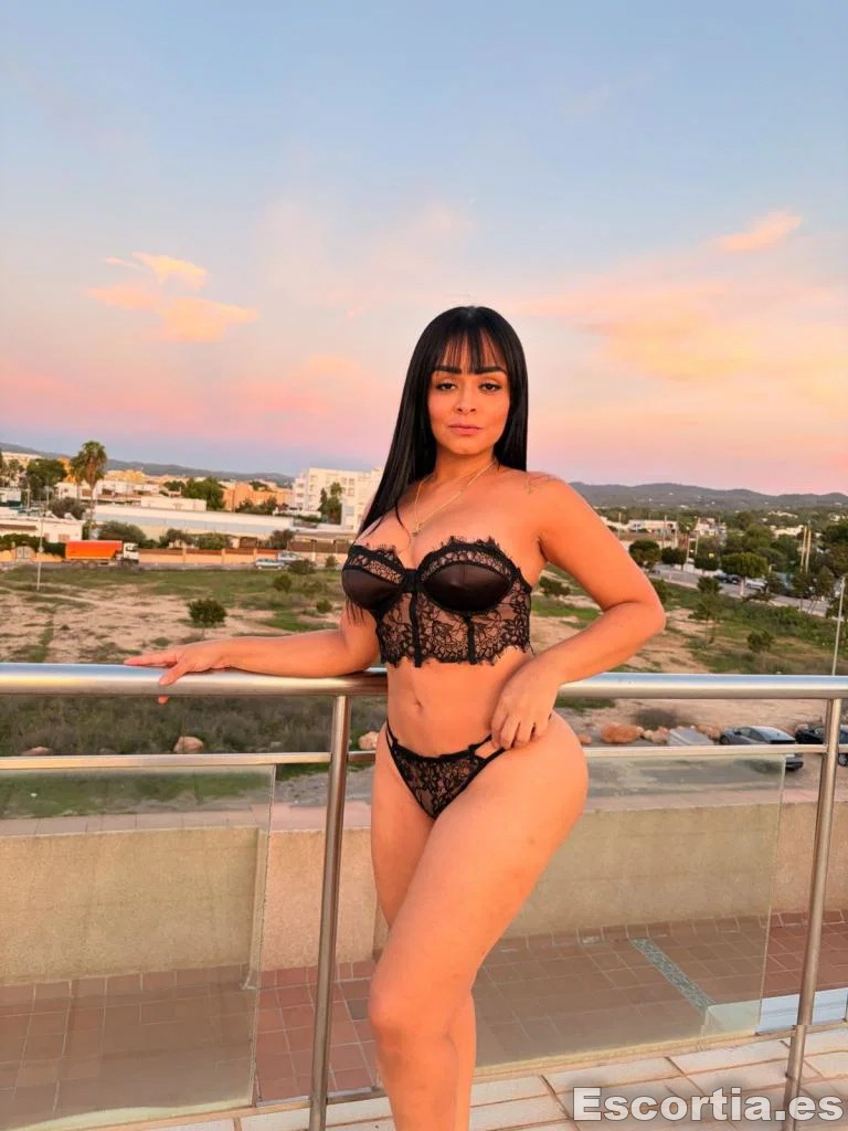 Señorita 40 escort Eivissa