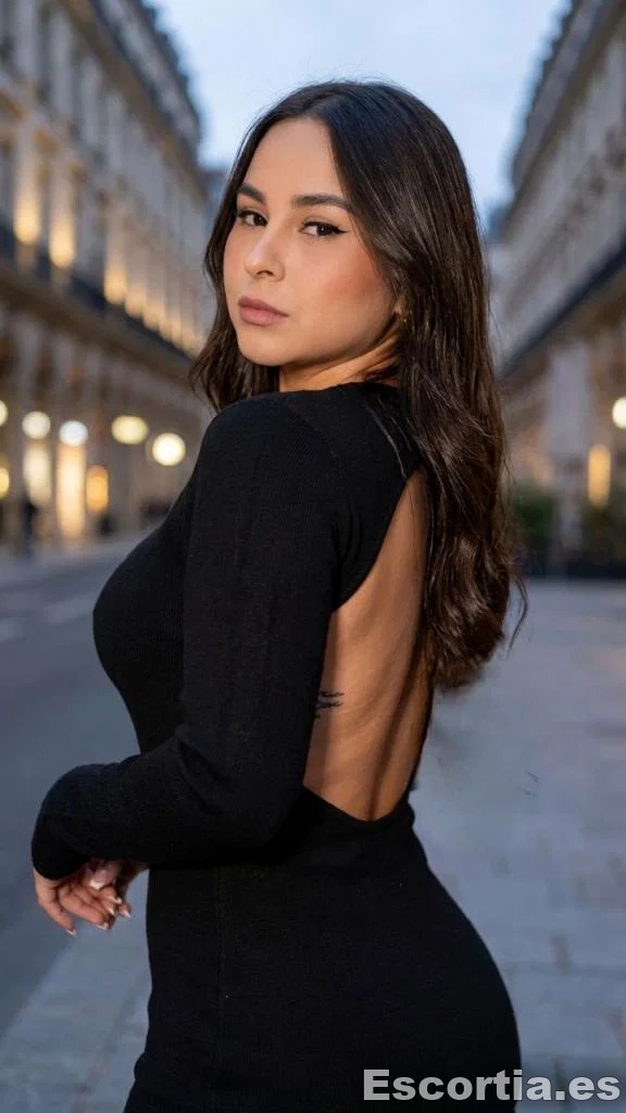 Martina photo 7