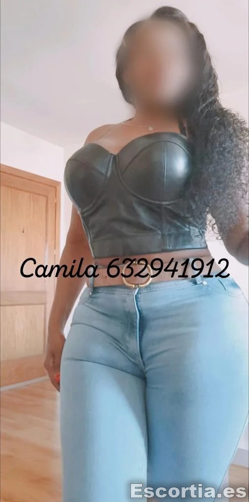 Camila photo 3
