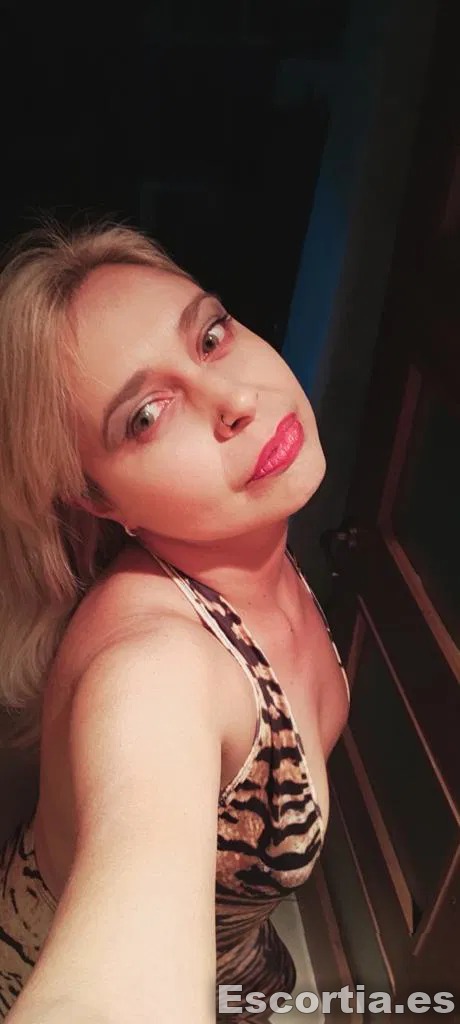 Bianca photo 7