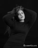 Laura photo 4