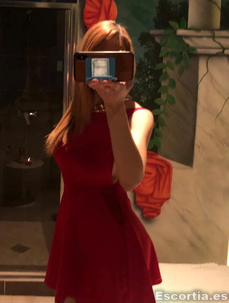 Cristina photo 5