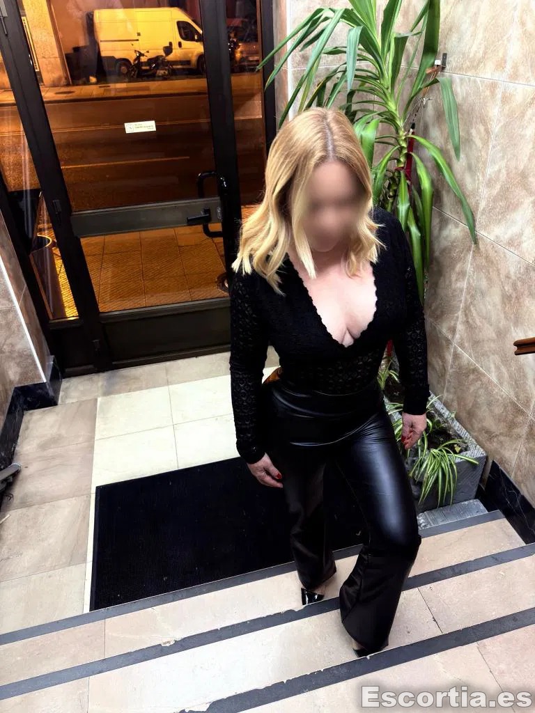 Mírela escort Lugo