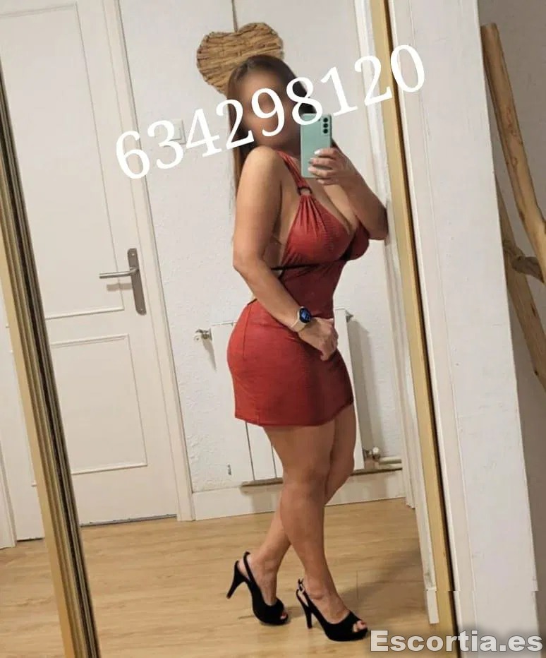 Erika photo 7
