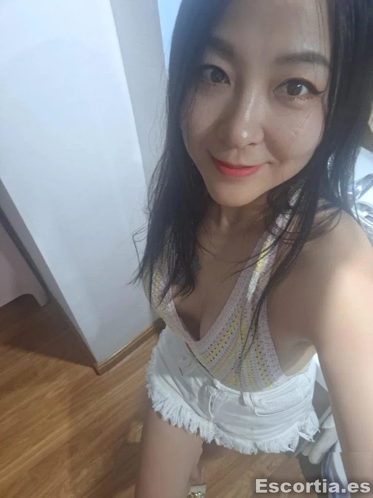 Tina photo 3