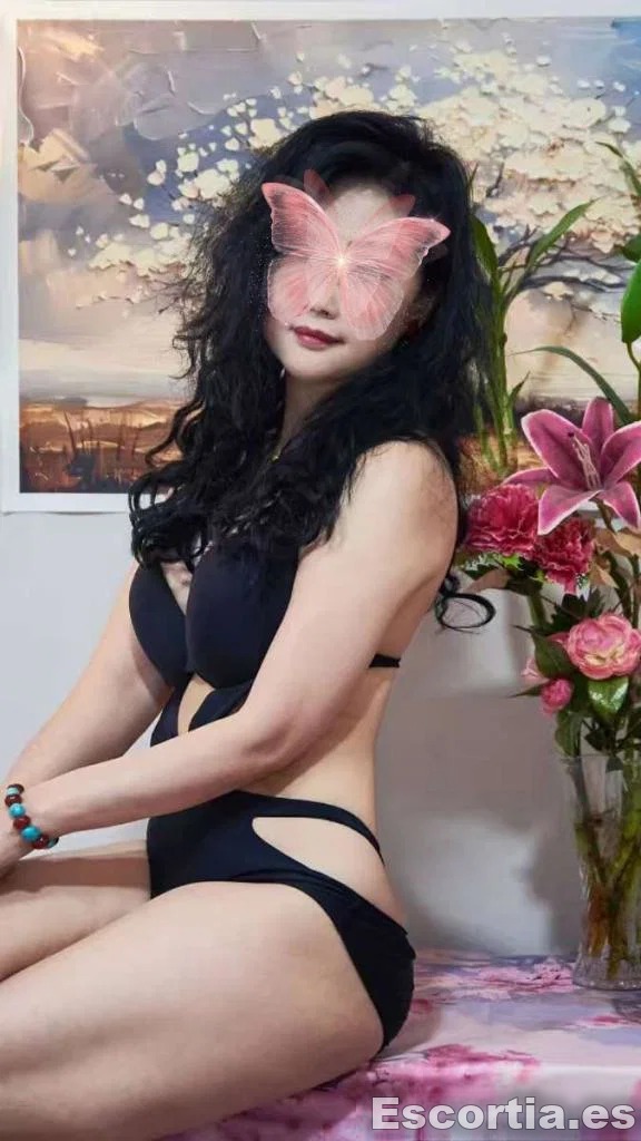 Lisa photo 3