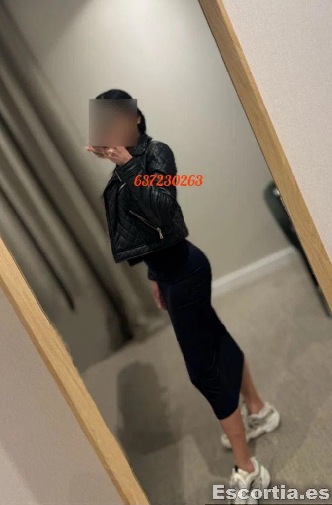 Puta colombiana 23 escort Girona