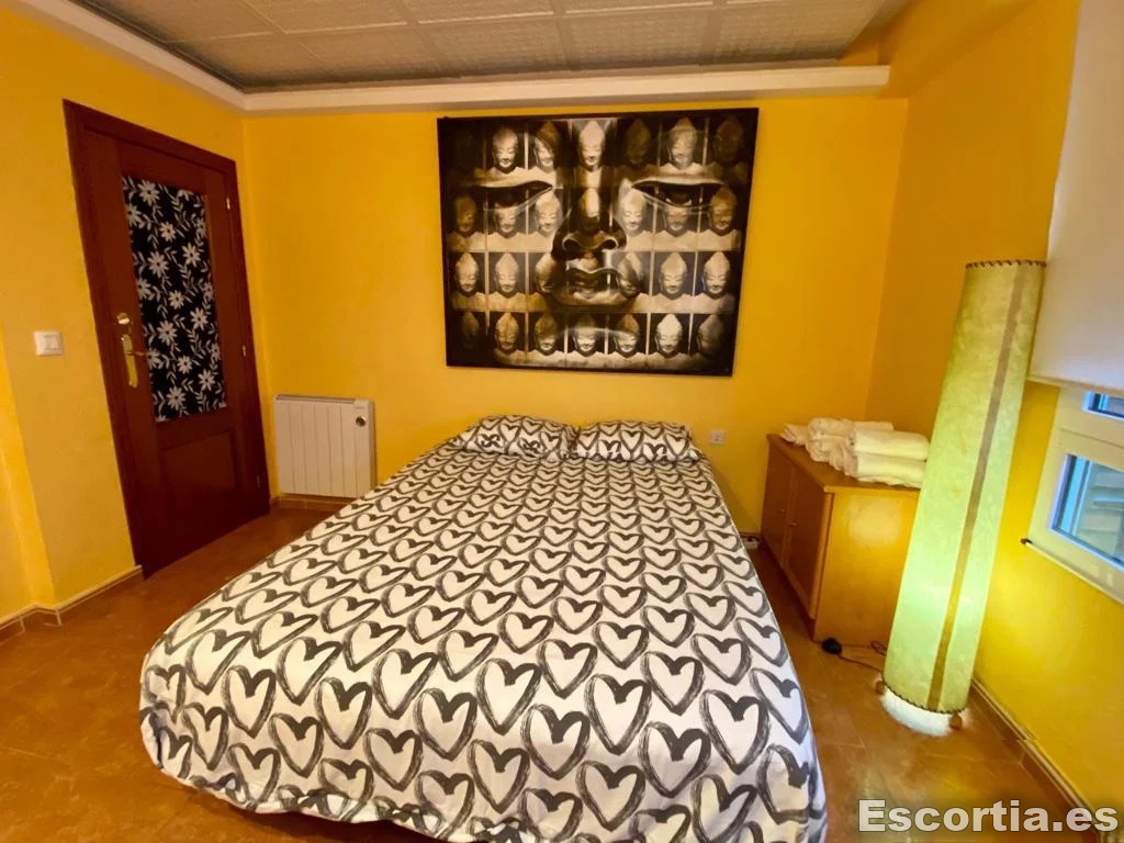 Señorita escort Gijón
