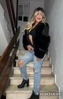 Vicky photo 4
