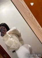 Jennifer photo 2