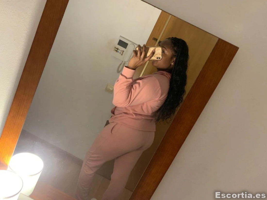 Celeste Gil photo 5