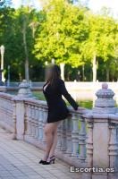 Laura photo 6