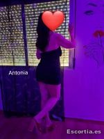 Antonia photo 4