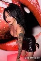 Ashley photo 4