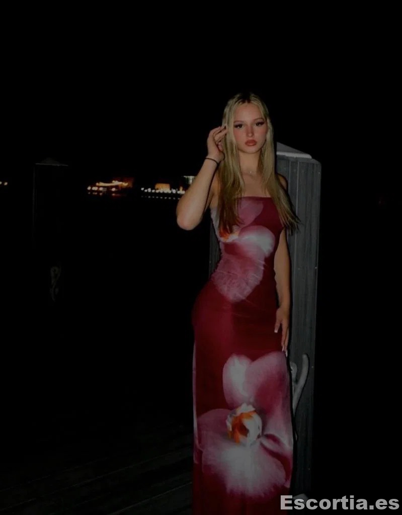 Pamela escort Ourense