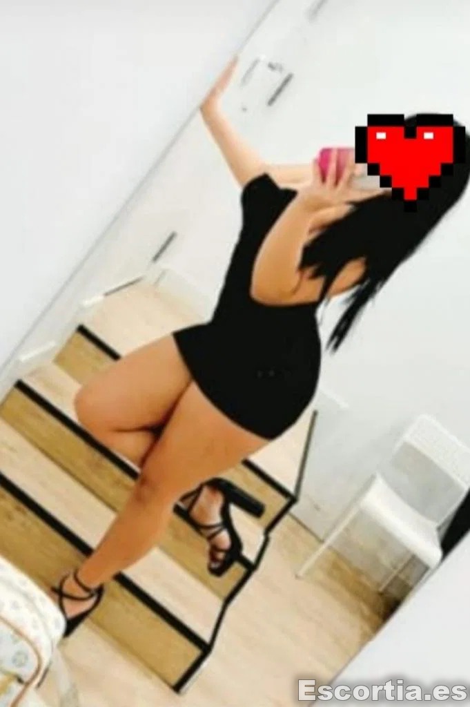 Escort latina 24 photo 7