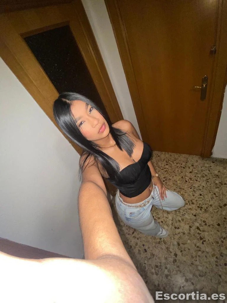 Alexandra photo 7