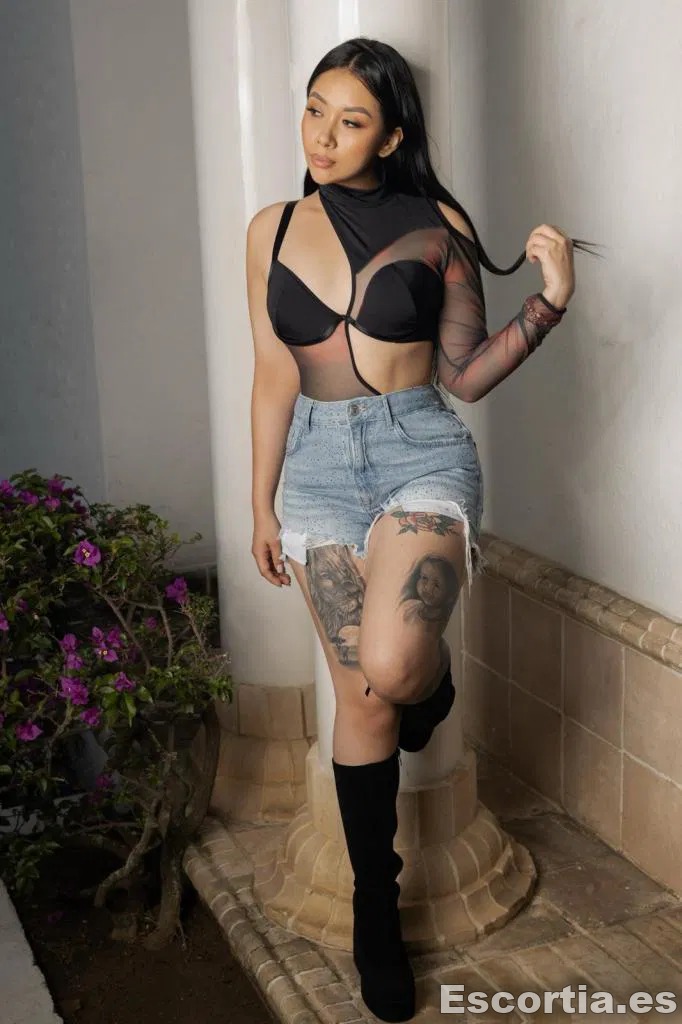 Salome escort Pamplona