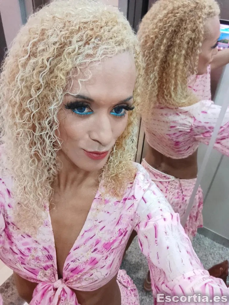 Megan lily escort Sevilla