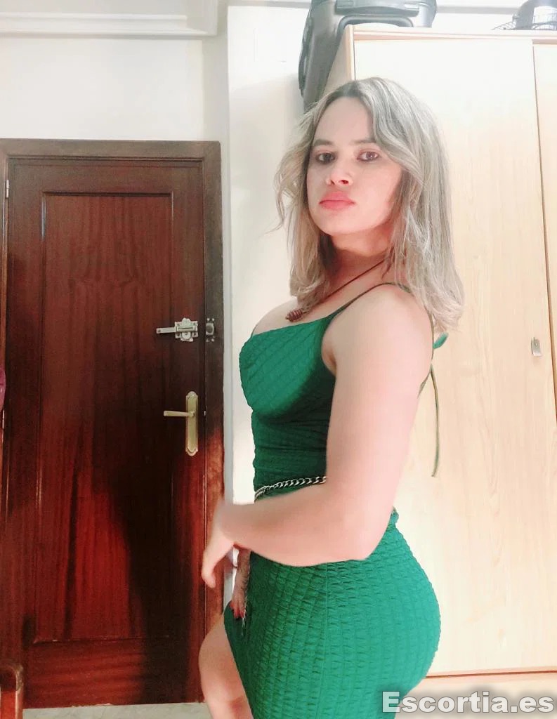 Antonella Bueno photo 3