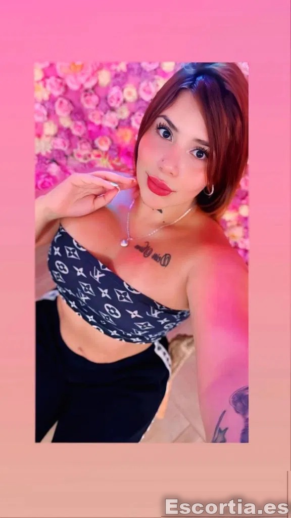Escort latina 30 photo 4