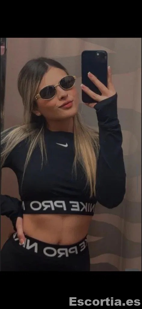 Sara photo 7