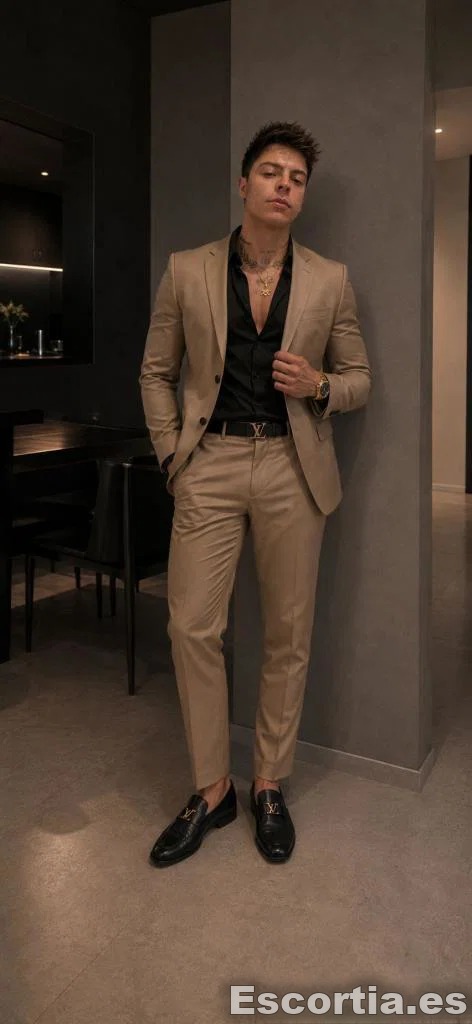Román photo 7