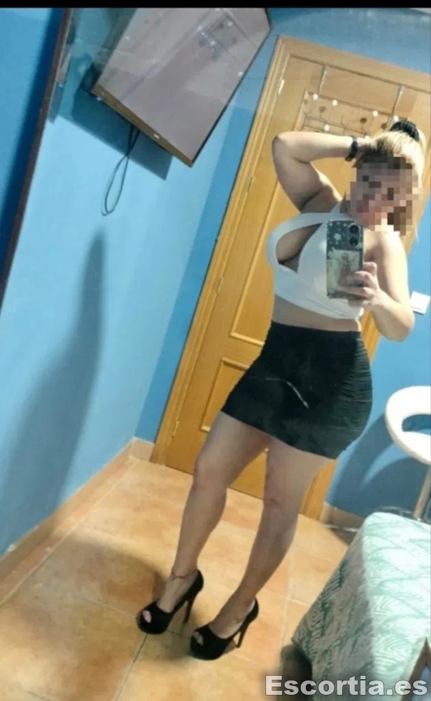 Angie escort Badajoz
