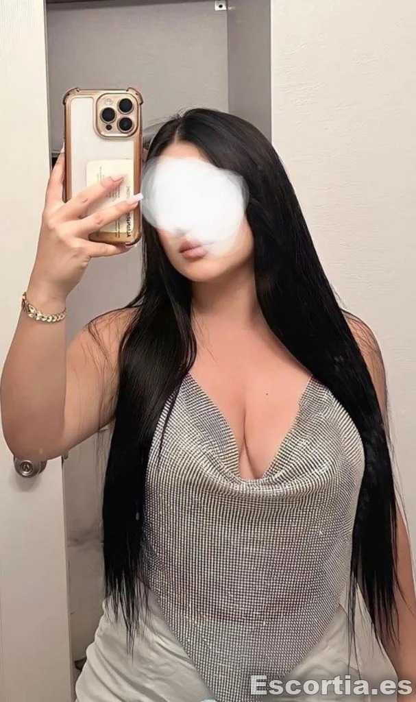 Escort latina 25 photo 9