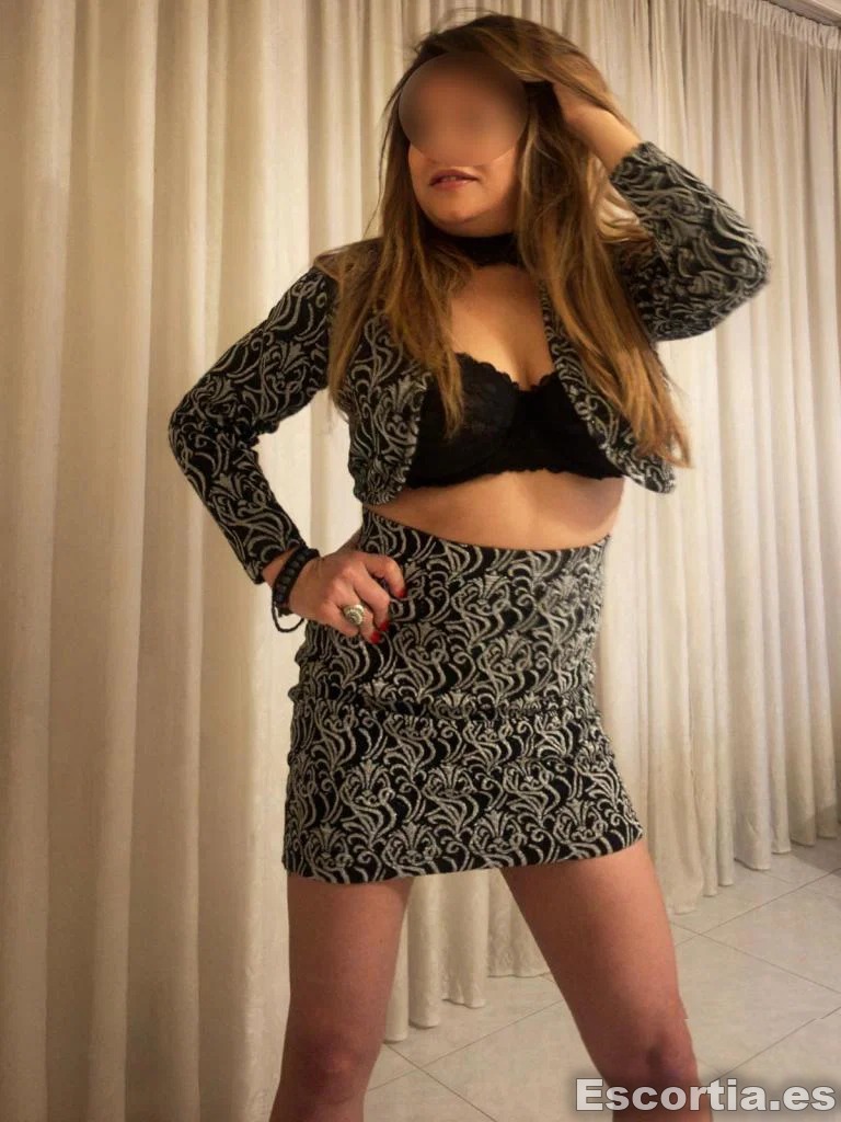Señorita 37 escort Ourense