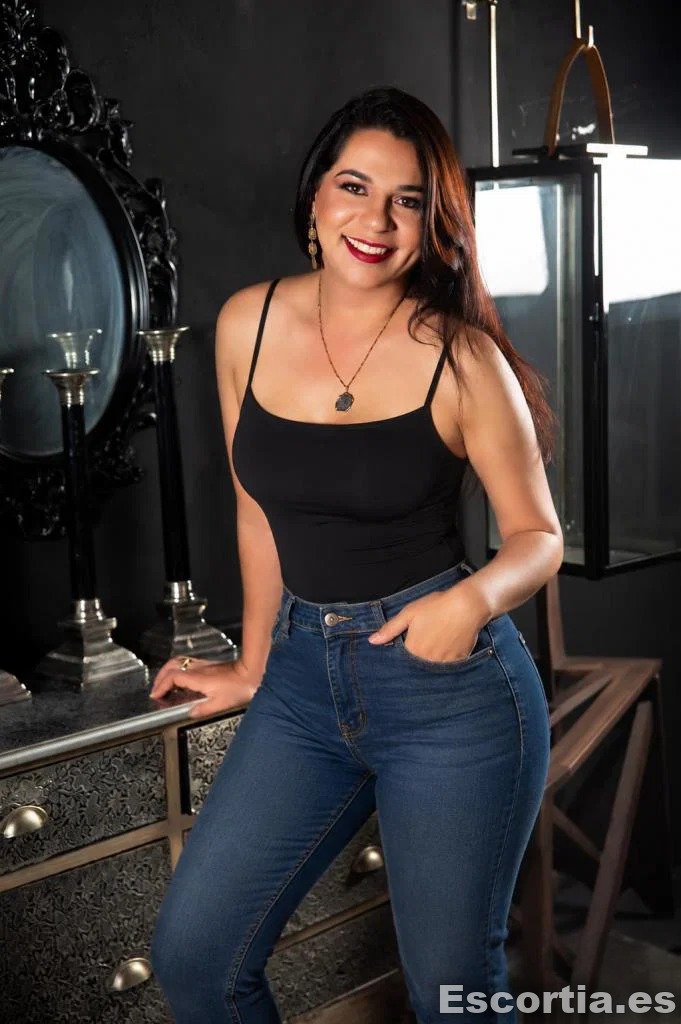 Selena photo 3