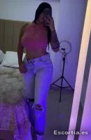 Mía photo 2