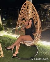 Mía photo 4