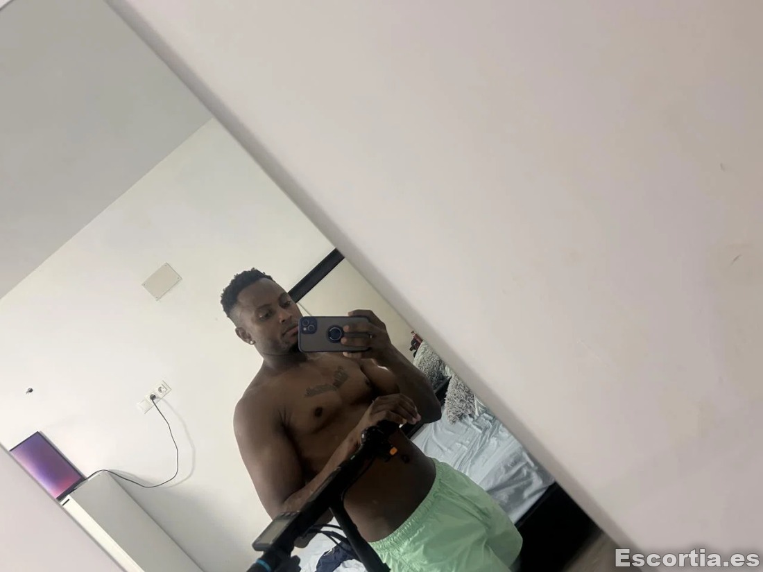 Carlos escort Madrid